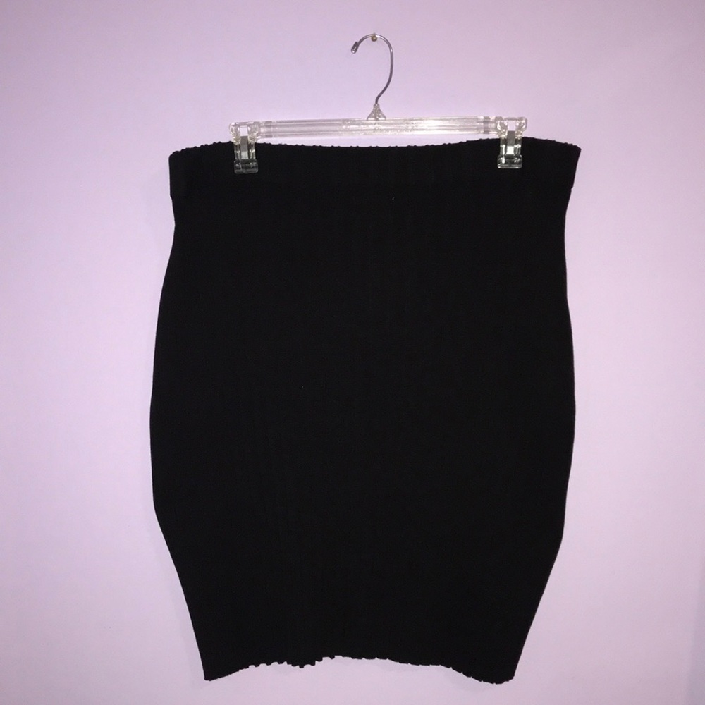 ◾️NWOT Cato Ribbed Skirt◾️